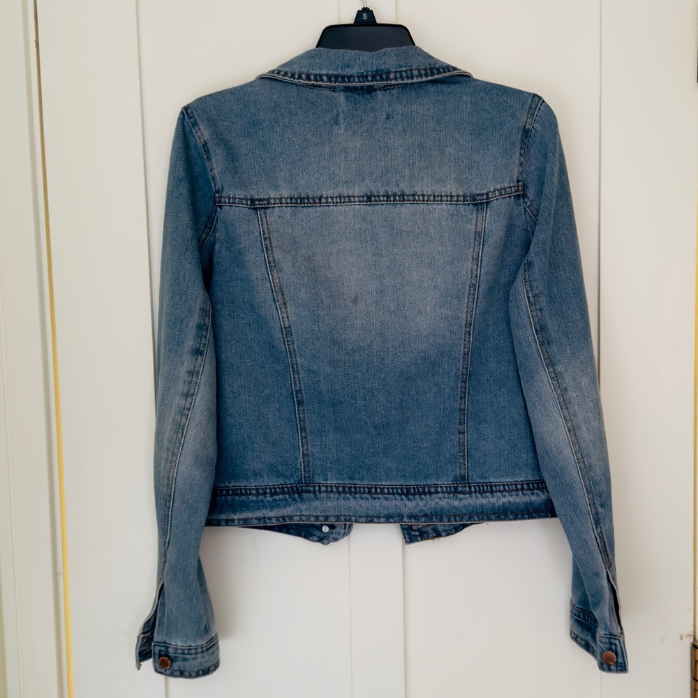 NEW! The Perfect Denim Jacket SIZE M - Picture 2 of 5